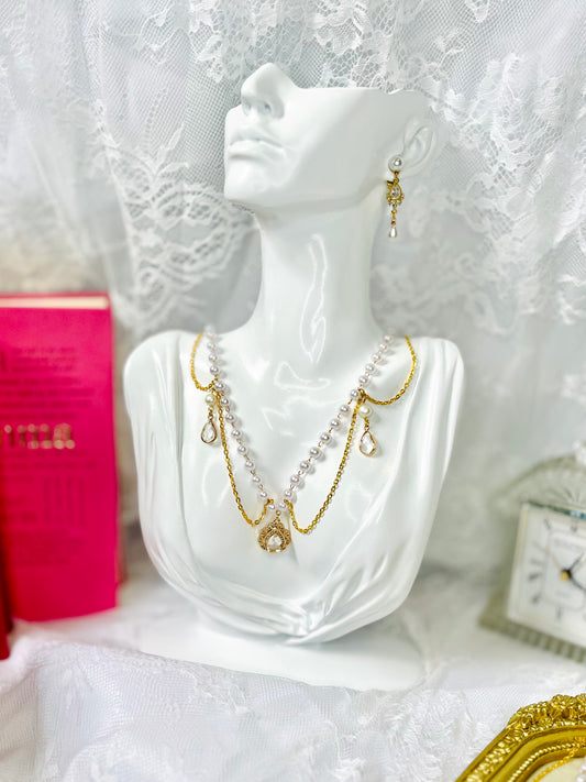 "Queen Charlotte" Earrings