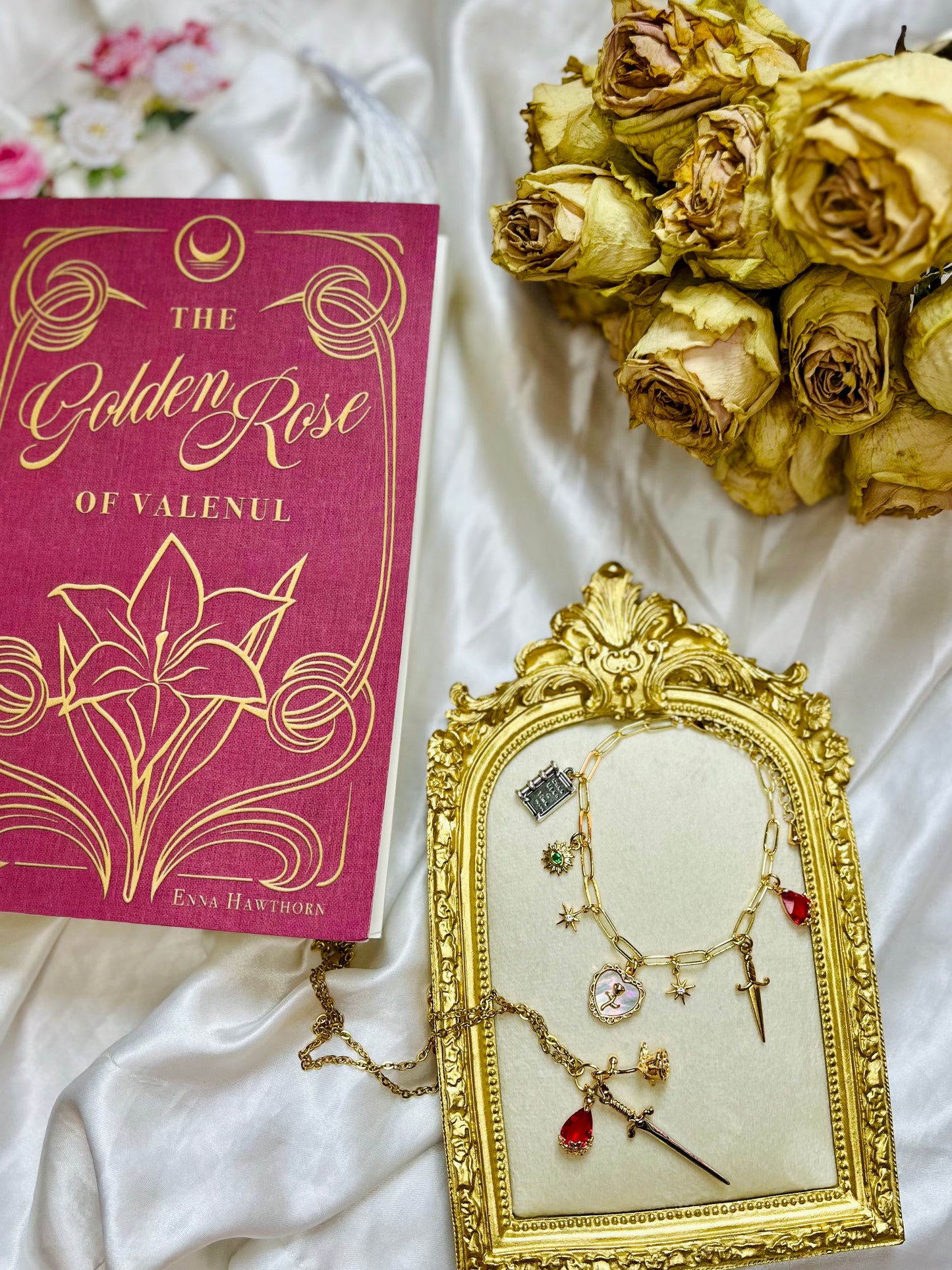 The Dhemon Wars Cluster Necklace
