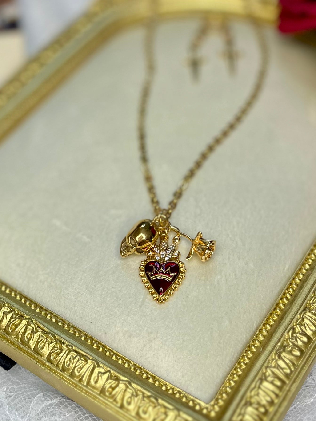 Dark Romance Cluster Necklace