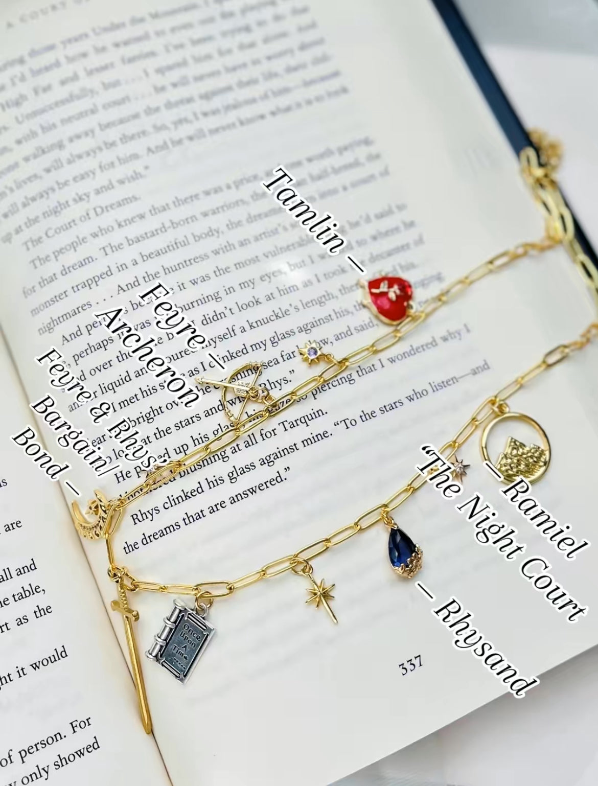 A Court of Thorns And Roses Necklace