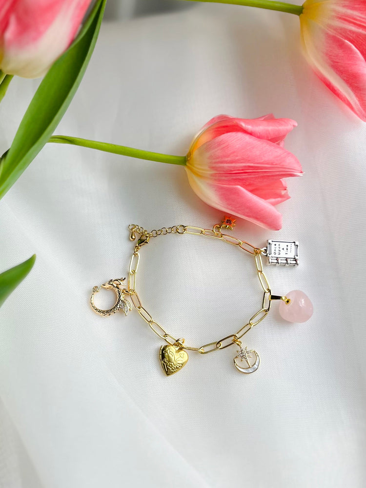 Make your very own custom book inspired charm bracelet
