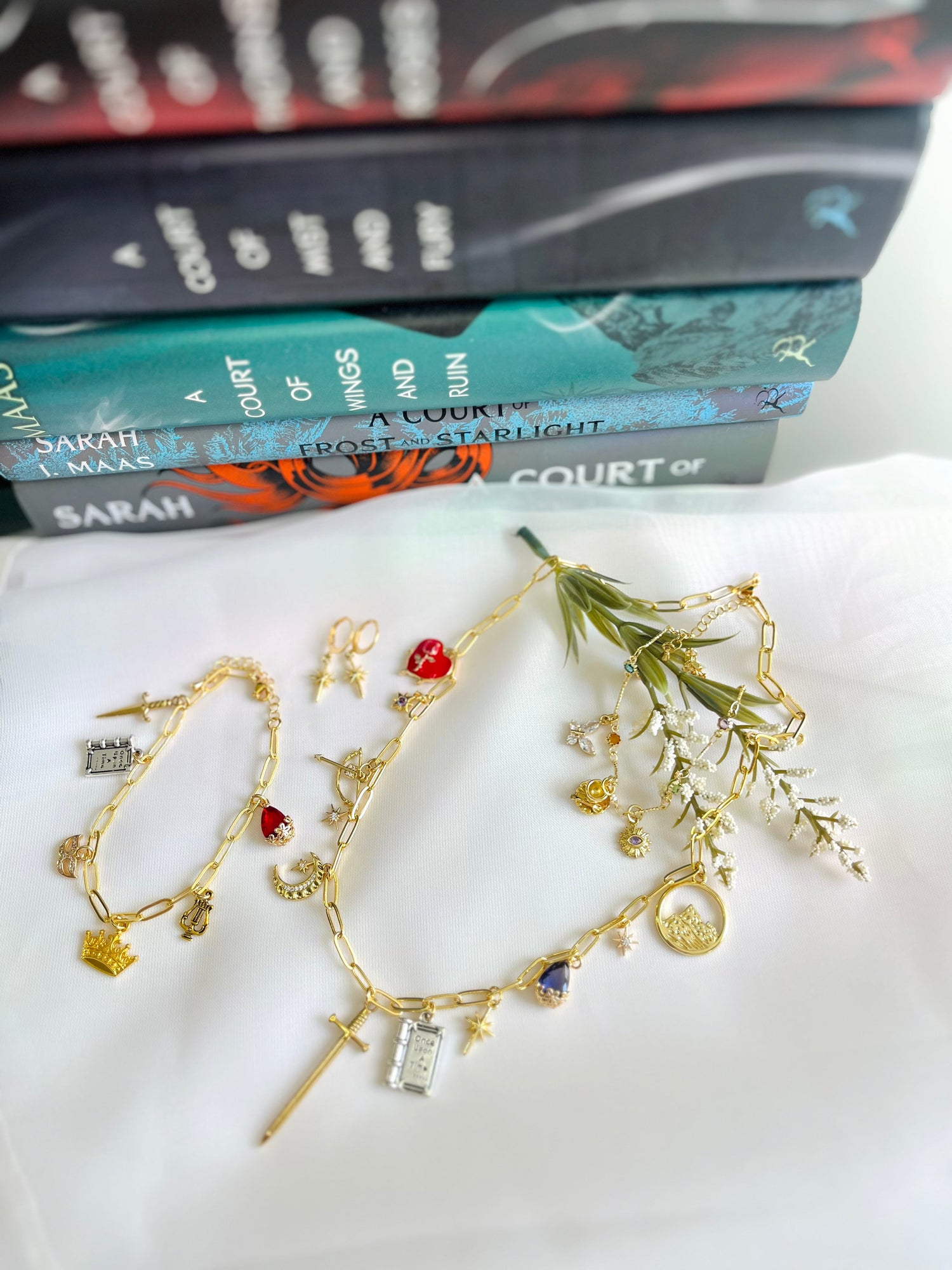 ACOTAR Inspired